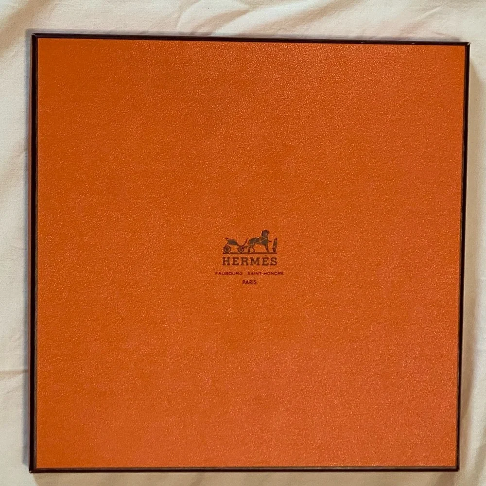 Vintage HERMES CERES Carre 90cm/35” Square Silk Scarf - NWOT with Original Box - Picture 12 of 13